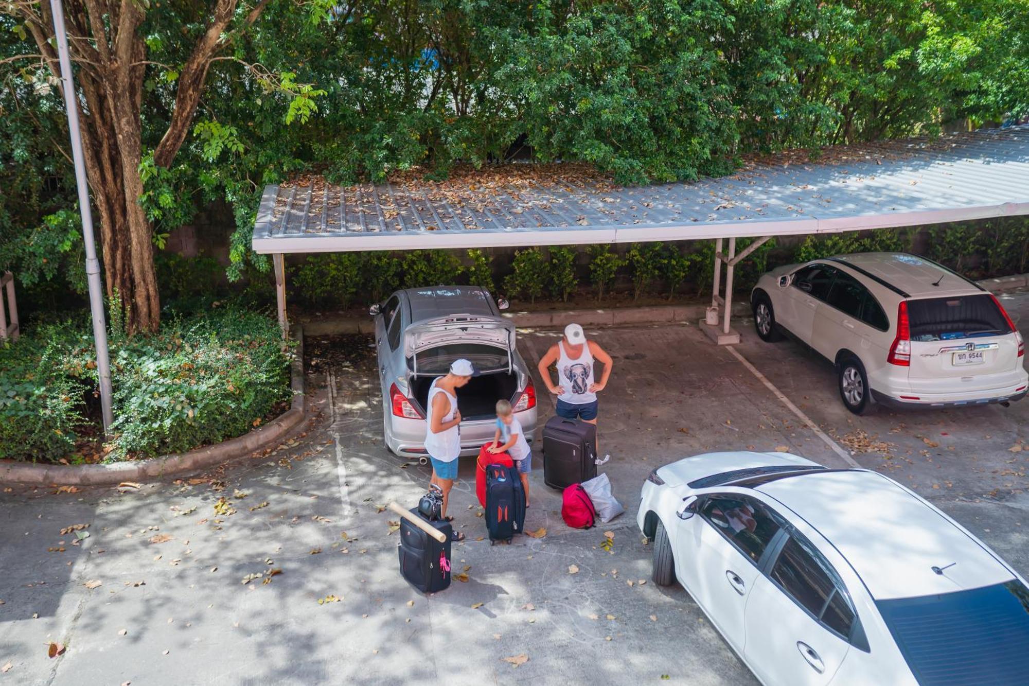 Ratana Hotel Chalong Rawai Exterior foto