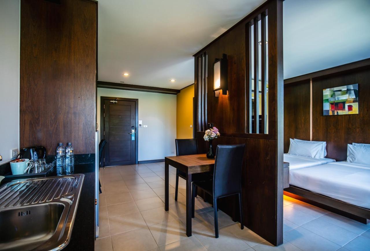 Ratana Hotel Chalong Rawai Exterior foto